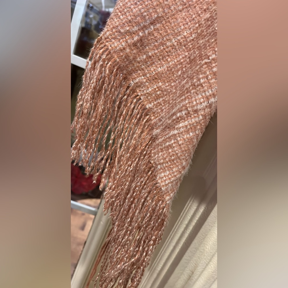 NWOT Blush Pink Sweater with Fringe - Picture 3 of 5